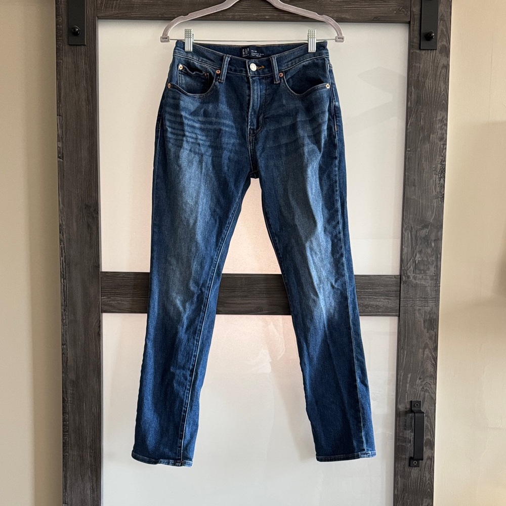 GAP Men's Classic Indigo Straight Jeans